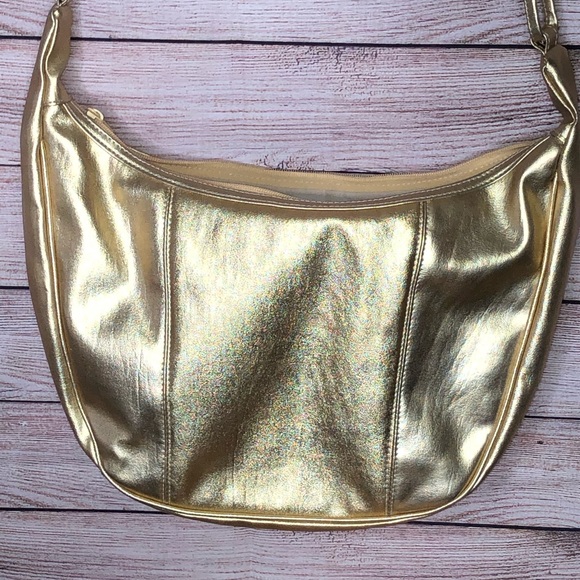 Beautiful Gold Crossbody/ Shoulder Purse‎ - Picture 4 of 8